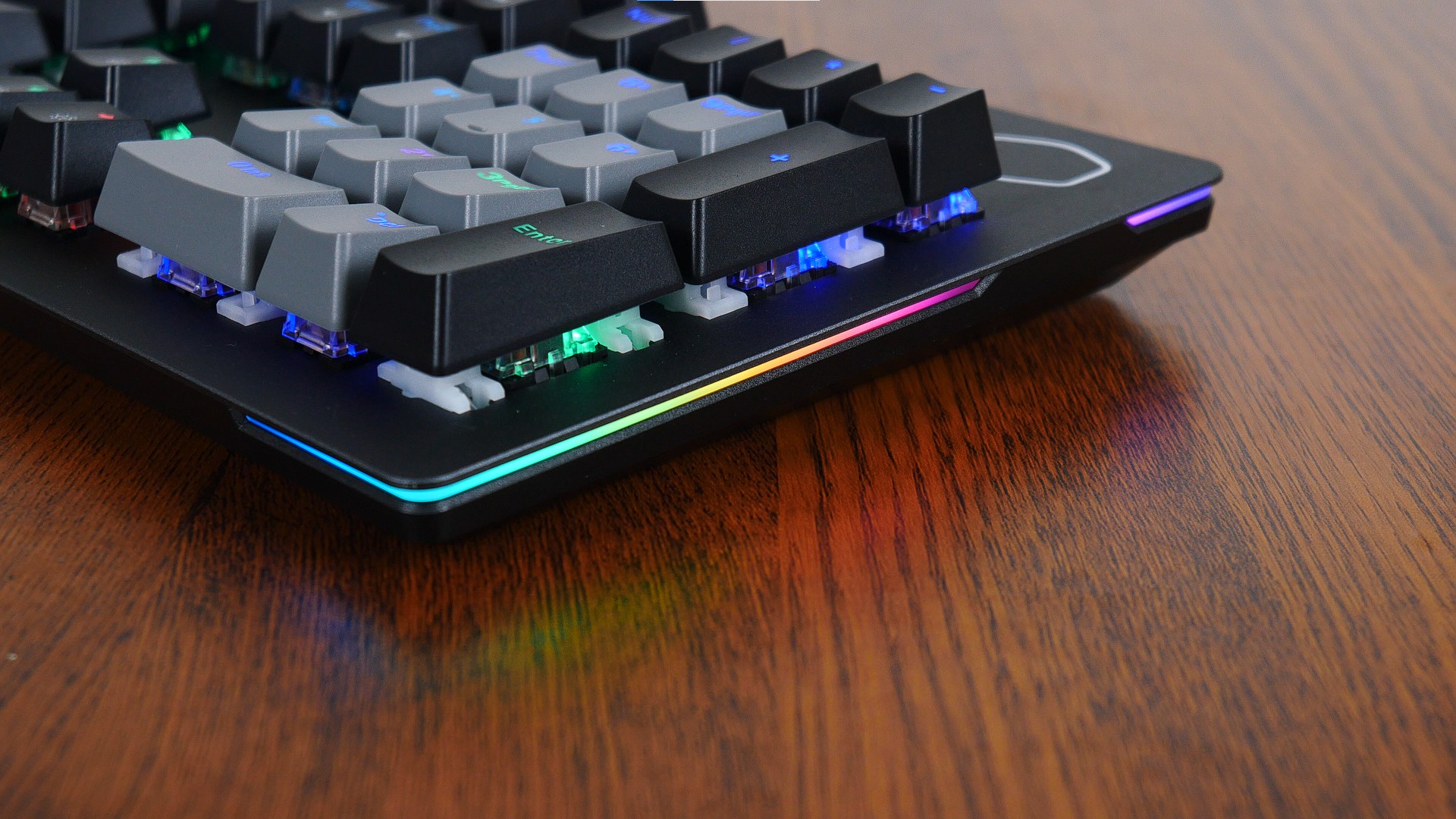 Review: Cooler Master CK352 Mechanical Gaming Keyboard